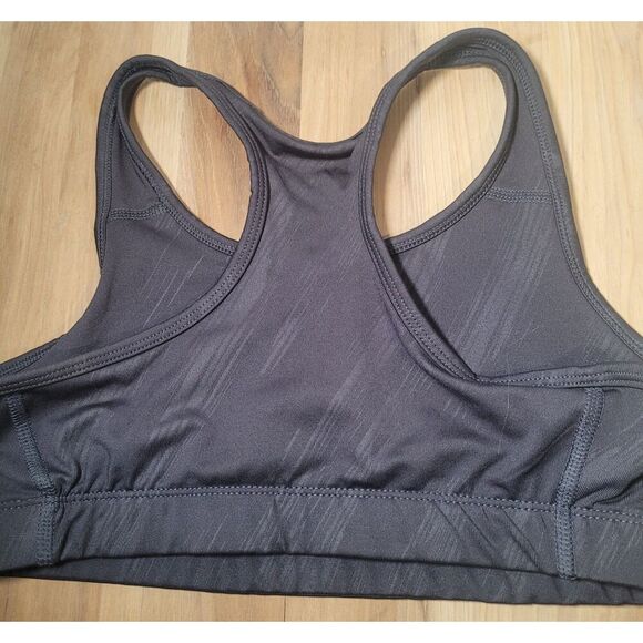 2 Sports Bra's Medium 1 Puma, 1‎ Umbro - Picture 6 of 6
